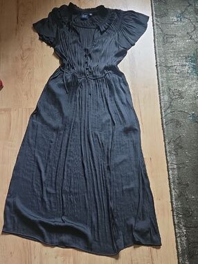 GAP Black Ruffle-Neck Pleated Maxi Dress